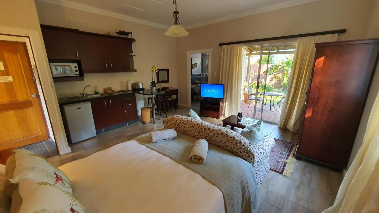 The Lazy Lizard Hotel Durban Eksteriør billede